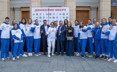 Баскетбольные клубы провели презентацию в центре Новосибирска