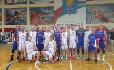 Новосибирские ветераны победили на международном турнире памяти Николая Лобжанидзе
